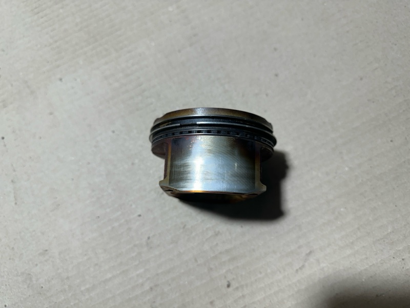 Поршень левый LEXUS ES300 96-01 3.0 1MZFE Поршень левый LEXUS ES300 96-01 3.0 1MZFE