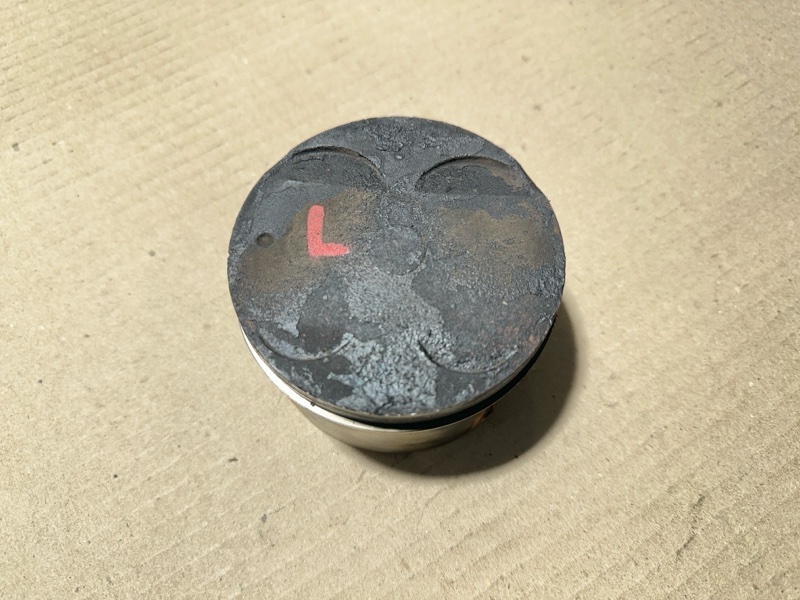 Поршень левый LEXUS ES300 96-01 2000 3.0 1MZFE 13301-20020 Б/У