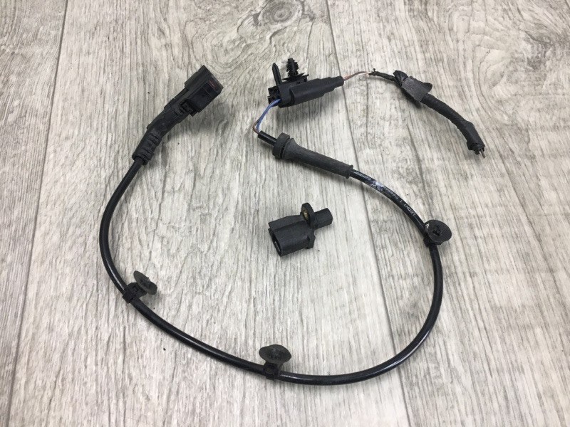 Датчик ABS задний правый FORD FOCUS 10-18 2011 BK 2.0 XQDA HV6Z-2C190-A Б/У