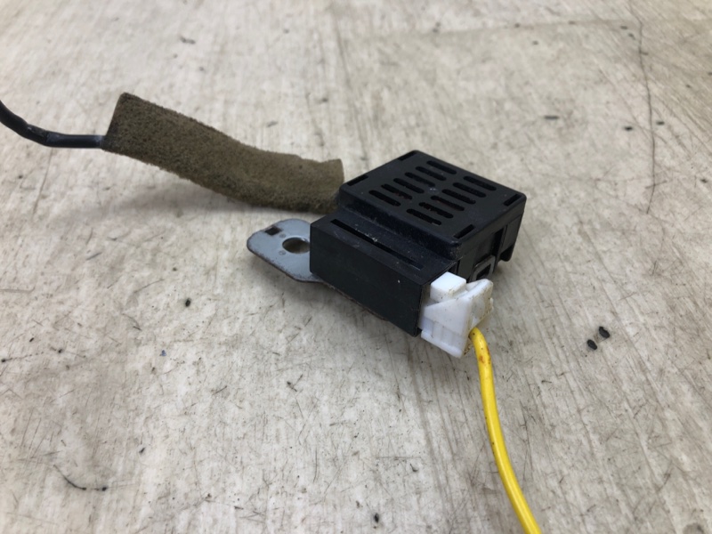 Усилитель антенны ALTIMA L33 12-18 Усилитель антенны ALTIMA L33 12-18