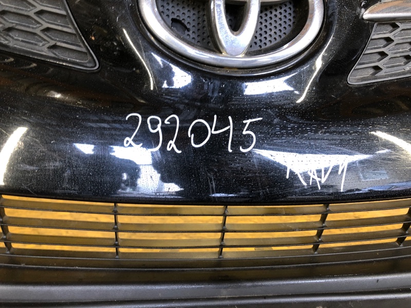 Бампер передний передний RAV4 13-19 Бампер передний передний RAV4 13-19