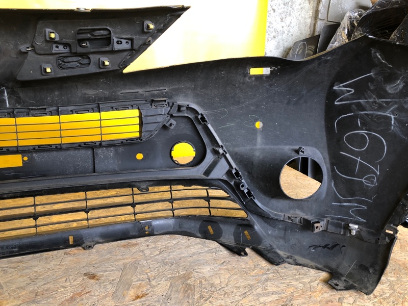 Бампер передний передний RAV4 13-19 Бампер передний передний RAV4 13-19