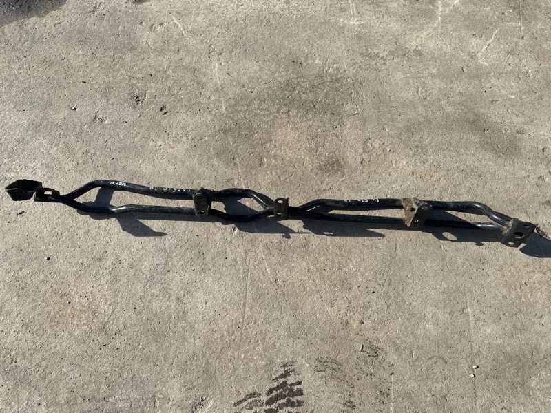 Кронштейн подножки левый LEXUS LX570 07-15