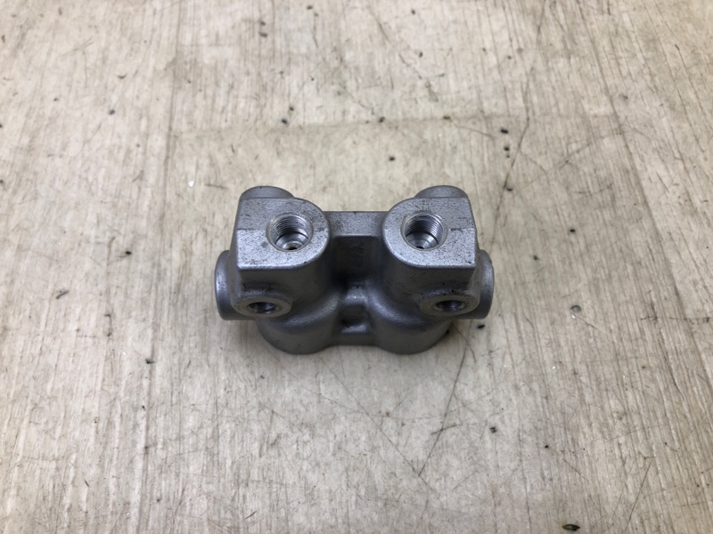 Распределитель тормозной HONDA LEGEND 04-13