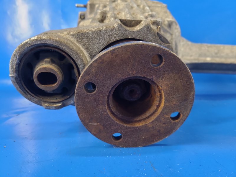 Редуктор передний NISSAN NAVARA 04-15