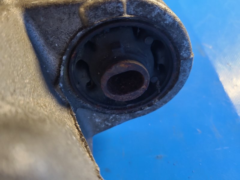 Редуктор передний NAVARA 04-15