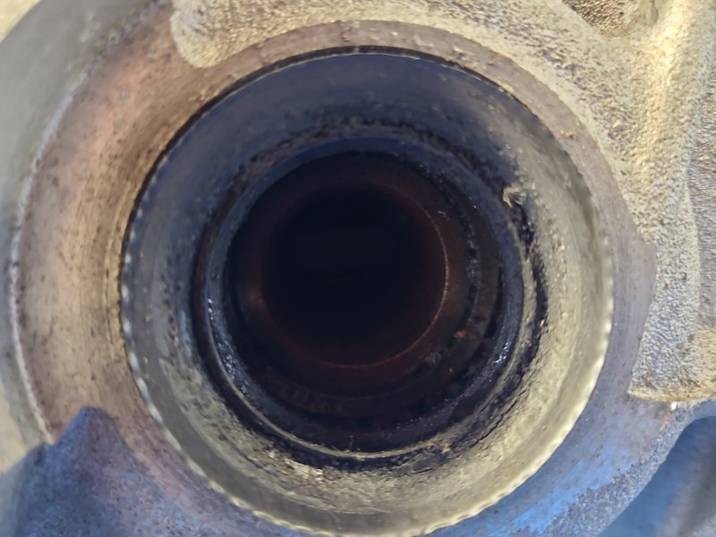 Редуктор передний NAVARA 04-15