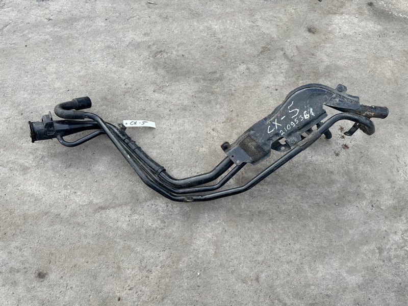 Горловина топливного бака CX-5 (KE) 11-17 Горловина топливного бака CX-5 (KE) 11-17