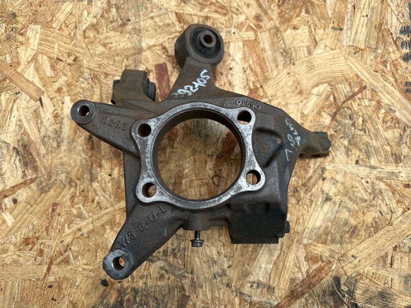 Цапфа левая SUBARU OUTBACK 09-14 BR 28411AJ01A Б/У