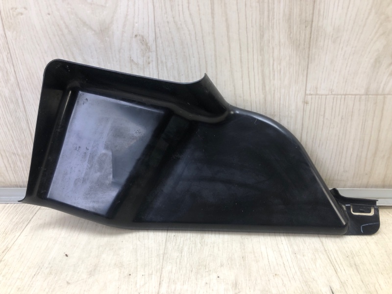 Водосток передний VOLKSWAGEN JETTA USA 10-17 5C7815159 Б/У