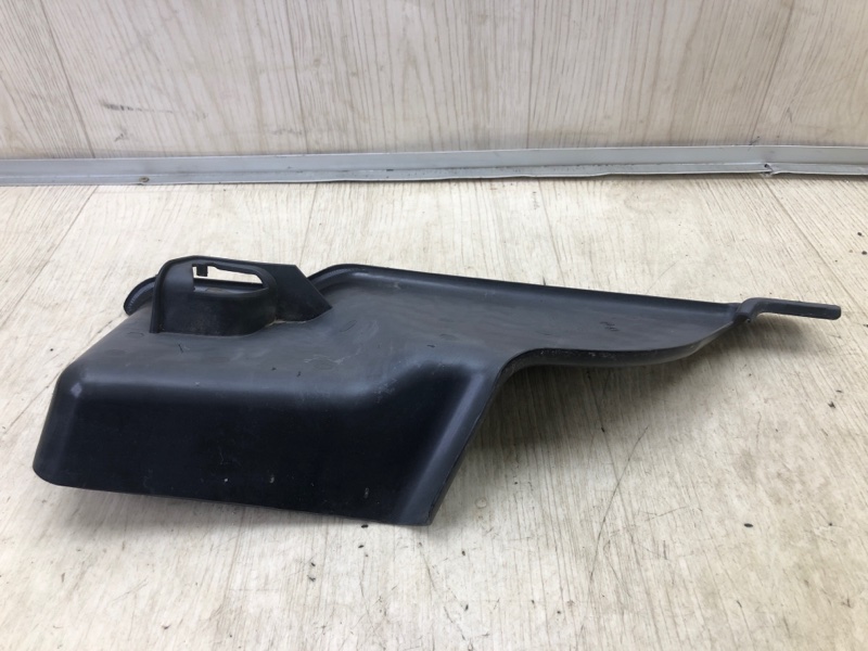 Водосток передний JETTA USA 10-17