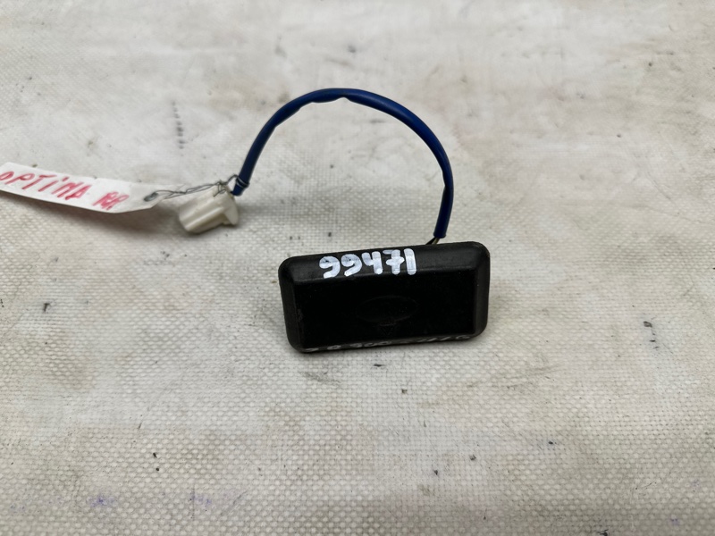 Кнопка открывания багажника наружная KIA OPTIMA TF 11-16 2014 Седан 2.4 81260-2G000 Б/У