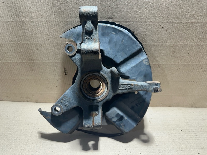 Кулак поворотный правый MAZDA CX-7 06-12 L206-33-020A Б/У