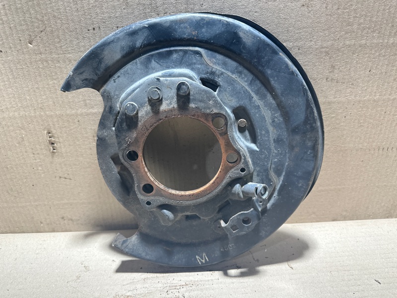 Тормозной механизм задний левый FORESTER 12-19