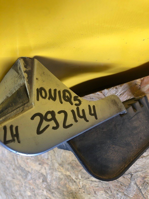 Накладка порога наружная левая IONIQ 5  21-