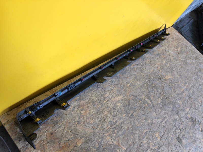 Накладка порога наружная левая HYUNDAI IONIQ 5  21-