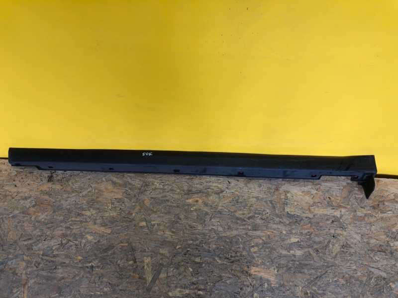 Запчасть накладка порога наружная левая KIA SORENTO UM 14- 87751C5000 Б/У Накладка порога наружная левая KIA SORENTO UM 14- 87751C5000 Б/У