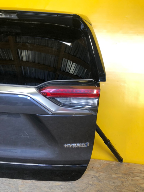 Крышка багажника RAV4 18-