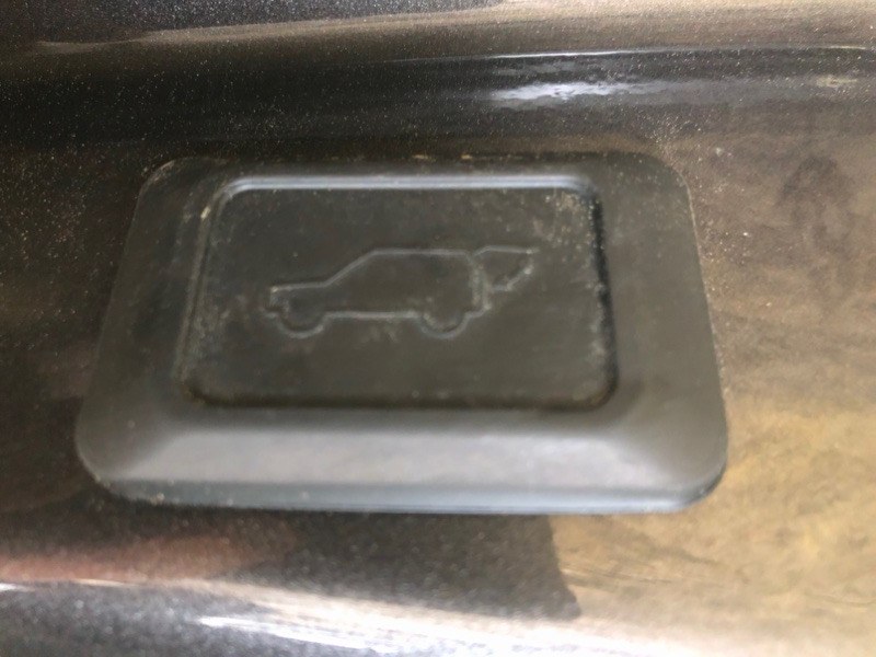 Крышка багажника RAV4 18-