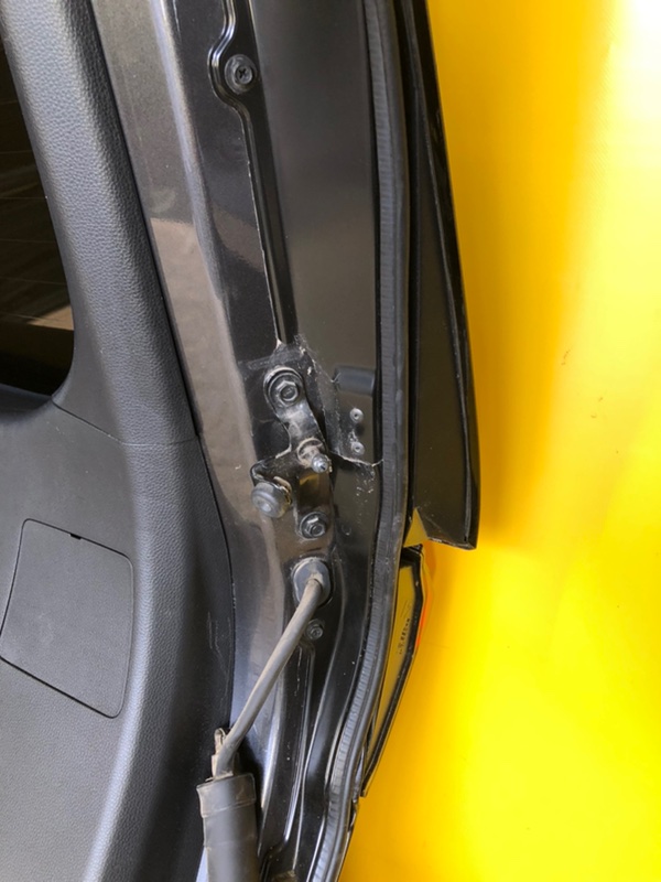 Крышка багажника RAV4 18-