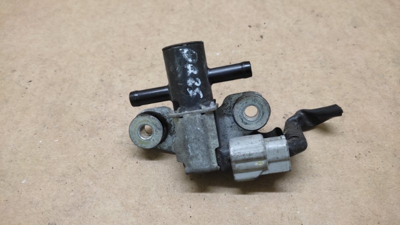 Клапан электромагнитный (вакуумный) NISSAN ALTIMA L32 07-12 14930-JA10A Б/У