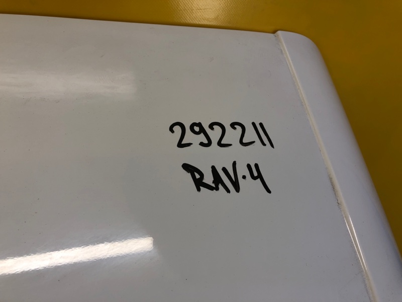 Крышка багажника RAV4 18-