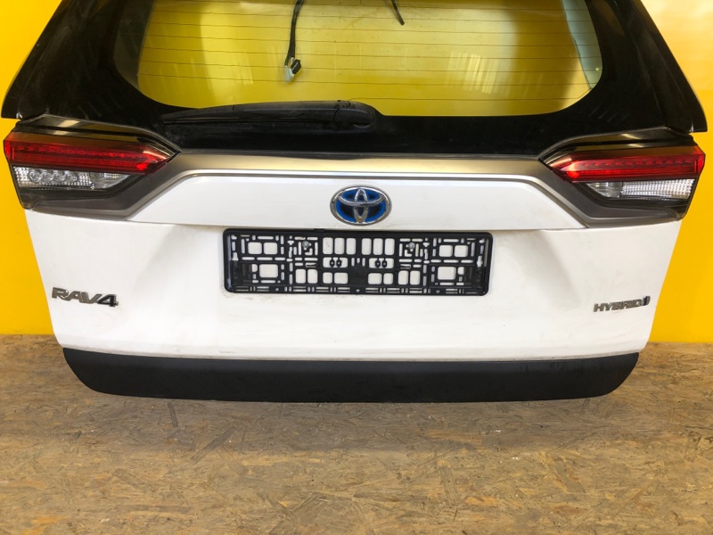 Крышка багажника RAV4 18-