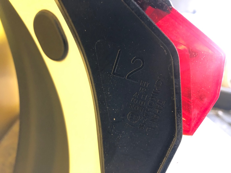 Крышка багажника RAV4 18-