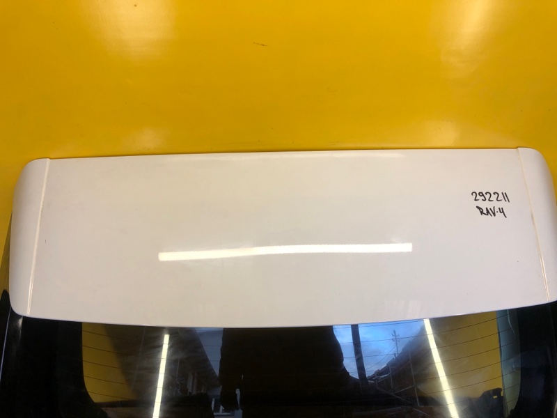 Крышка багажника RAV4 18-