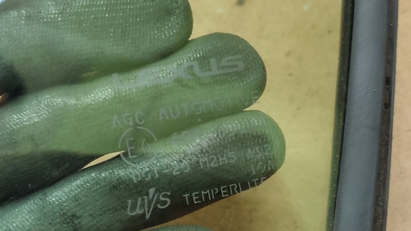 Стекло двери глухое переднее левое NX 14-21