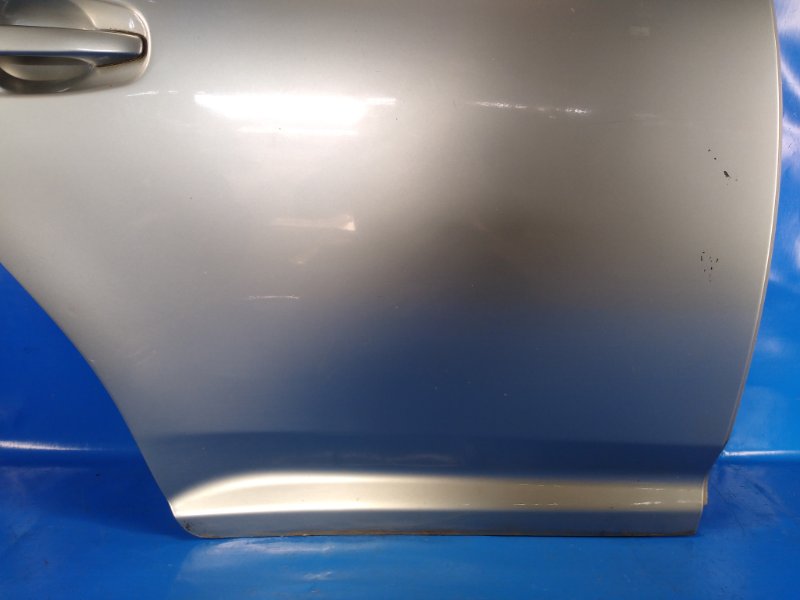Дверь задняя правая TOYOTA AVENSIS 08-18