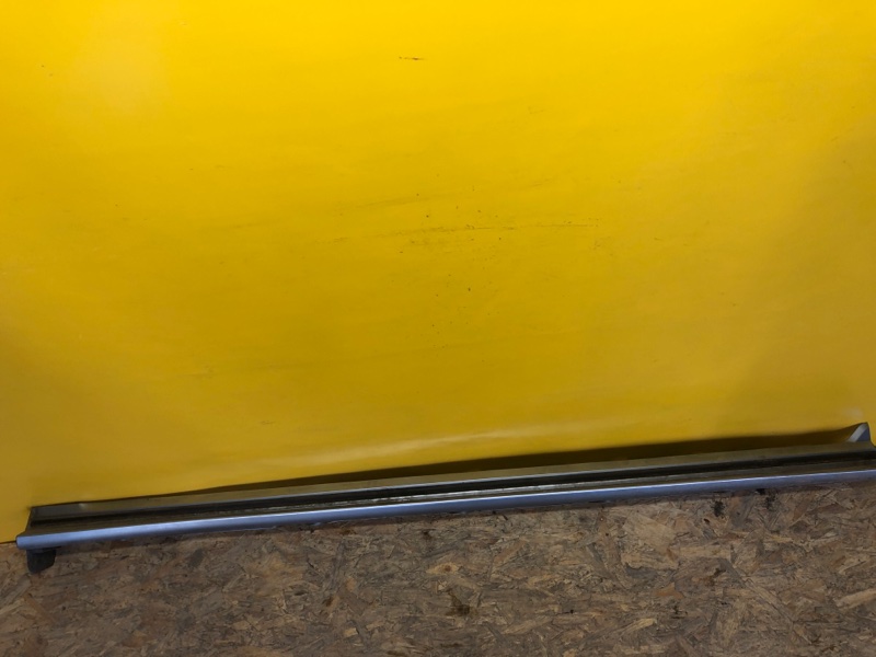 Запчасть накладка порога наружная правая HYUNDAI IONIQ 5 21- 87752GI000CA Б/У Накладка порога наружная правая HYUNDAI IONIQ 5 21- 87752GI000CA Б/У