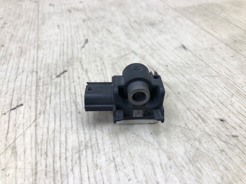 Датчик удара левый HYUNDAI SANTA FE (CM) 05-12 95920-2B200 Б/У