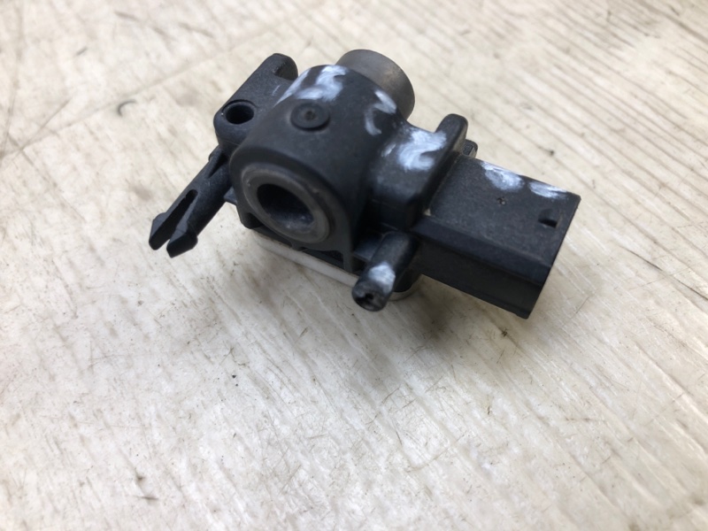 Датчик удара левый SANTA FE (CM) 05-12