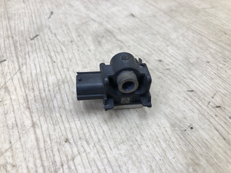 Запчасть датчик удара левый HYUNDAI SANTA FE (CM) 05-12 95920-2B200 Б/У Датчик удара левый HYUNDAI SANTA FE (CM) 05-12 95920-2B200 Б/У