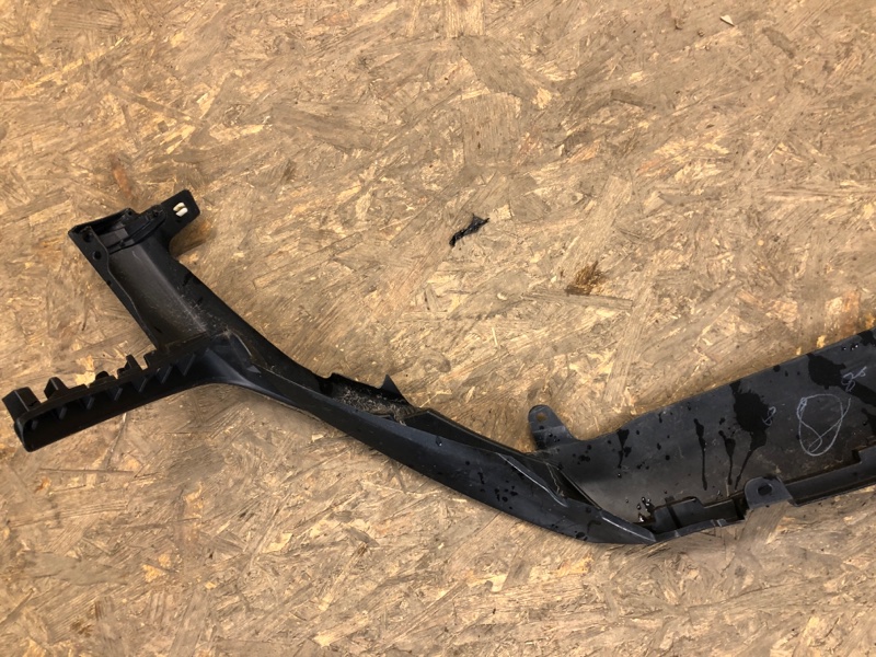 Накладка бампера передняя NX 14-21