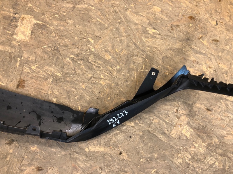 Накладка бампера передняя NX 14-21