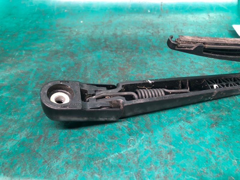 Поводок стеклоочистителя задний OUTBACK 03-09 BP 2005 2.5 EJ253