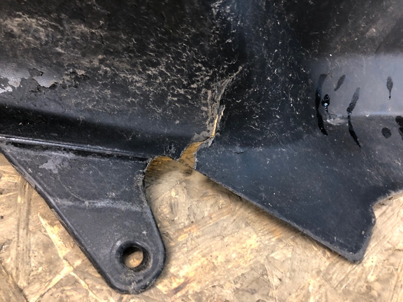 Накладка бампера передняя RAV4 13-19