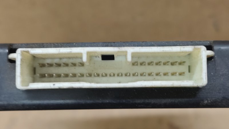 Блок управления раздаточной коробкой RAV4 05-12