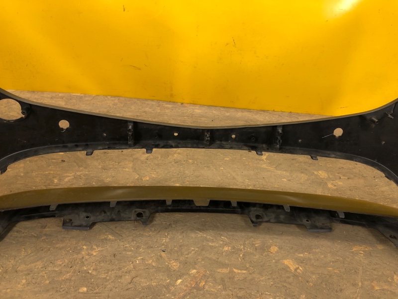 Бампер передний 6 GJ 12- Бампер передний 6 GJ 12-