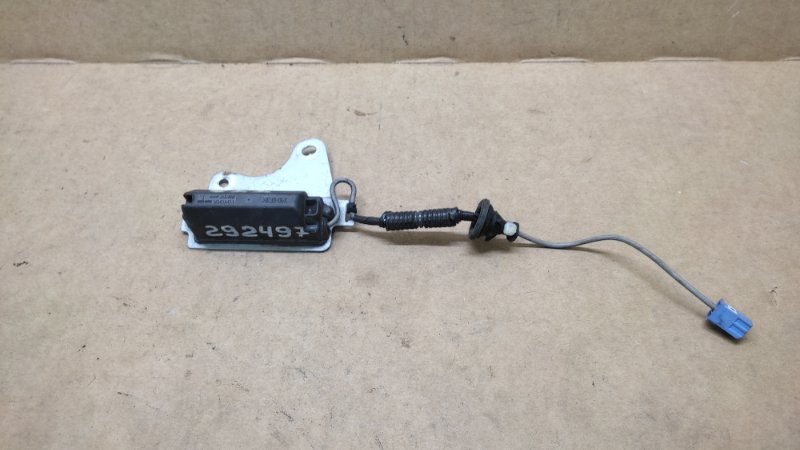 Антенна LEXUS IS250/350 05-13 89768-30010 Б/У