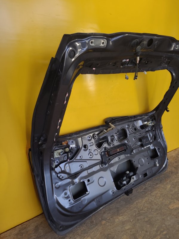 Крышка багажника RAV4 18-