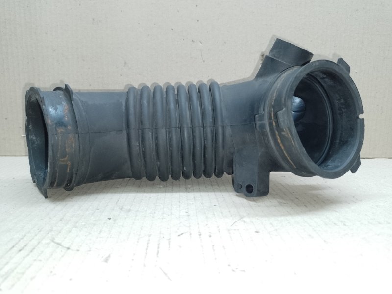 Патрубок воздушного фильтра TOYOTA CAMRY 40 06-11 2.5 2ARFE Патрубок воздушного фильтра TOYOTA CAMRY 40 06-11 2.5 2ARFE