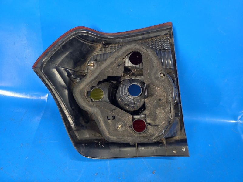 Фонарь наружный левый TOYOTA COROLLA 120 00-07