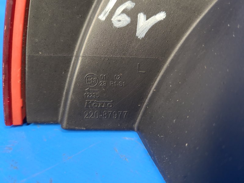 Фонарь наружный левый MITSUBISHI LANCER X 10 07-15