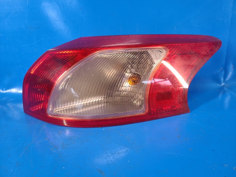 Фонарь наружный правый MITSUBISHI LANCER X 10 07-15 8330A280 Б/У