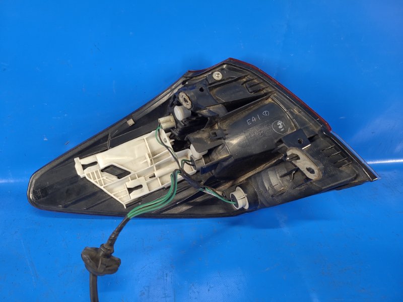 Фонарь наружный правый OUTBACK 09-14 BR