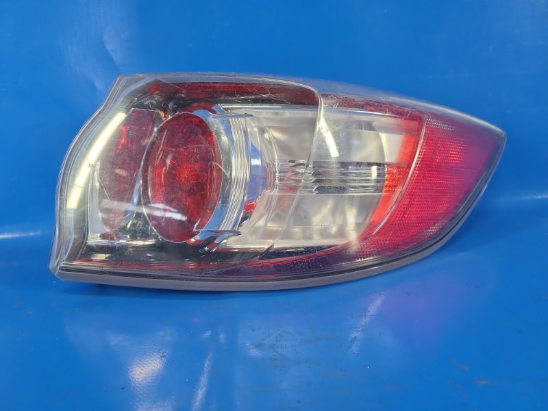 Фонарь наружный правый MAZDA 3 BL 09-13 BBN751150 Б/У