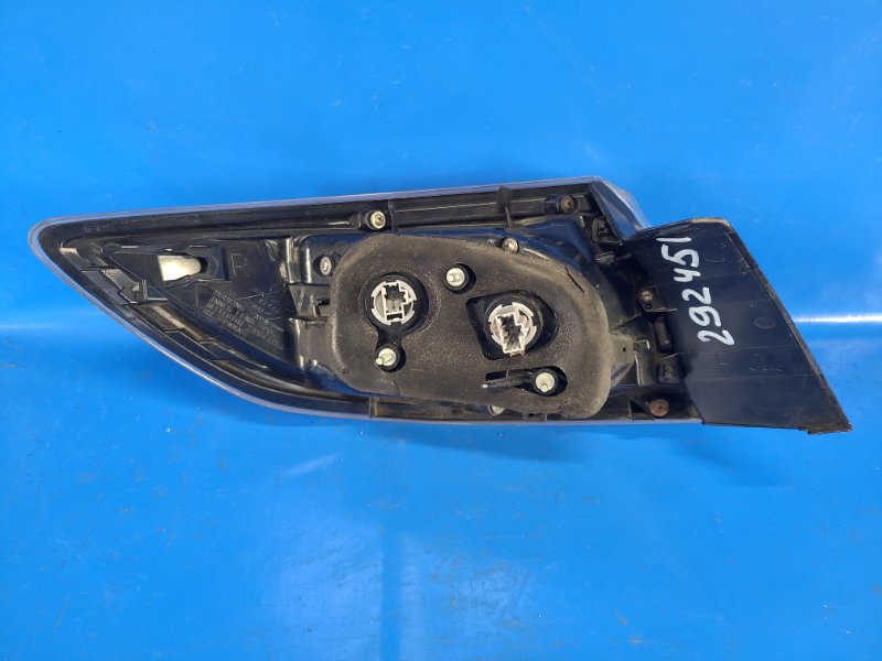 Фонарь наружный правый 3 BL 09-13